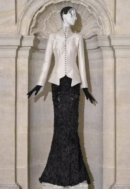 Bonaveri | Black and shiny: Olivier Theyskens' new collection at Paris Fashion Week