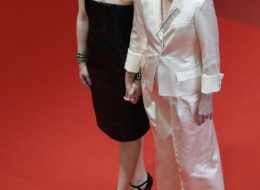 Tilda Swinton and Honor Swinton Byrne wore Chanel at the Parasite premiere photo byGUILLAUME HORCAJUELO