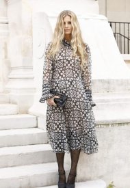 Laura Bailey wore Chanel at Chanel Haute Couture Fall Winter 2021/22 -  photo by Julien Hékimian