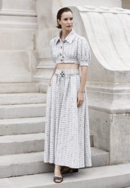 Naama Preis wore Chanel at Chanel Haute Couture Fall Winter 2021/22 - photo by Julien Hékimian