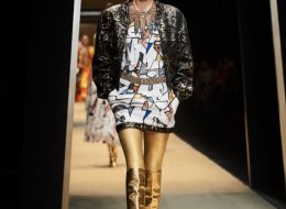 Paris-New York 2018-19 Chanel Metiers d'art show in Seoul - pictures by Olivier Saillant Look