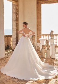 42_marchesa-for-pronovias-olympia-collection