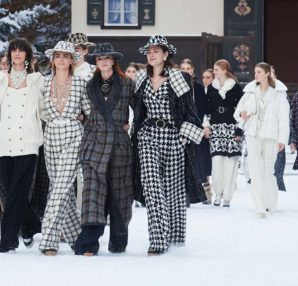 Cara Delevingne . Chanel Fall Winter 2019/20