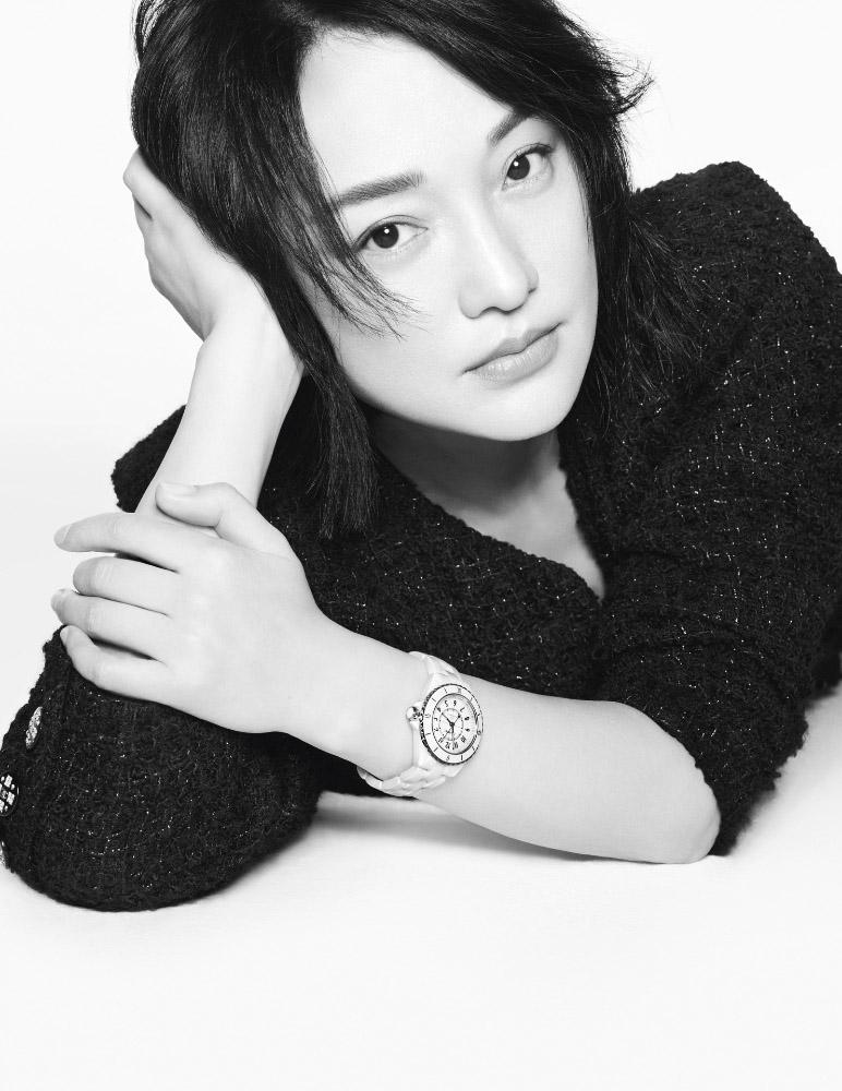 Zhou Xun . Chanel J12 "It's all about seconds"