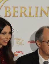 Lorena Baricalla & Gerard Biard, Charlie Hebdo Editor, on the red carpet-Presseball Berlin 2019